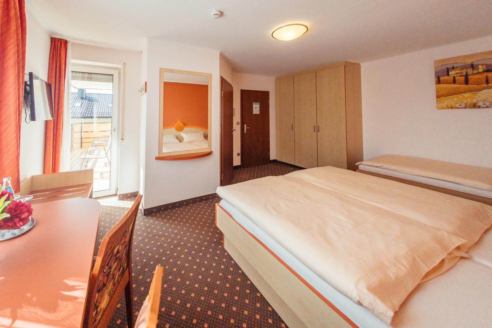 Hotel Sonnental Neusorg Экстерьер фото